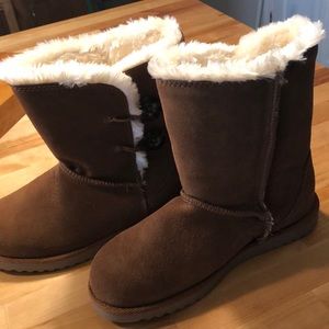 Ladies fur lined suede boots